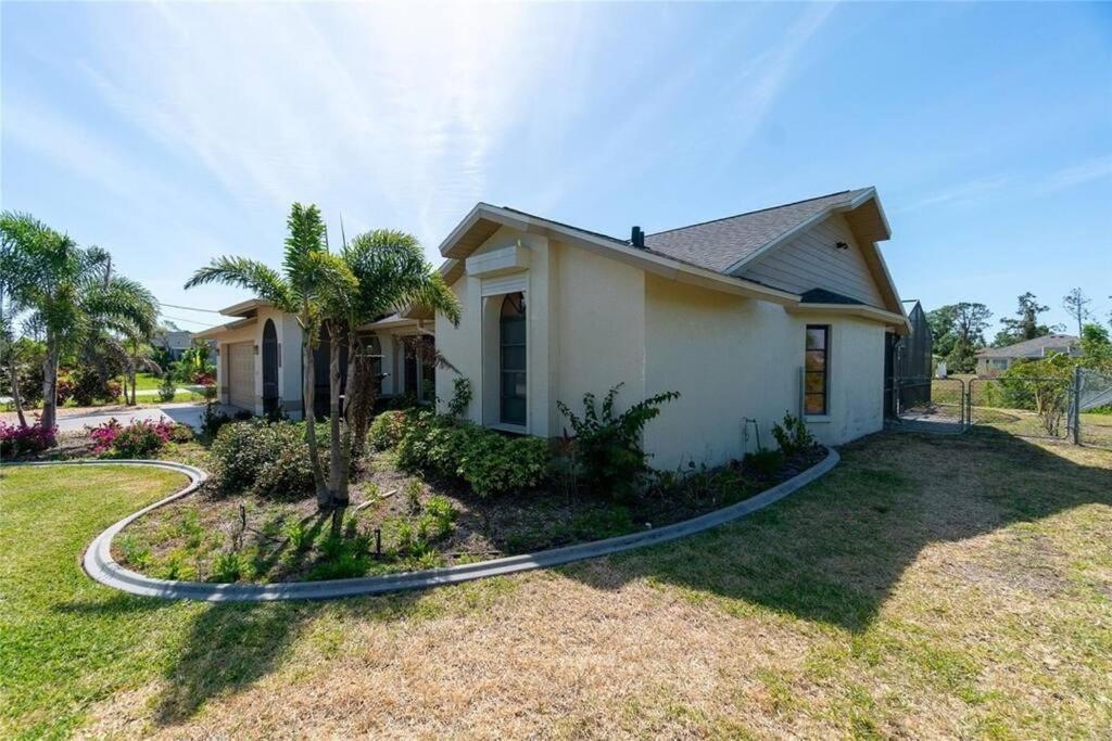 Seabreeze 3-Bedroom Pool Villa Close To The Beach!!! Yonkers Buitenkant foto